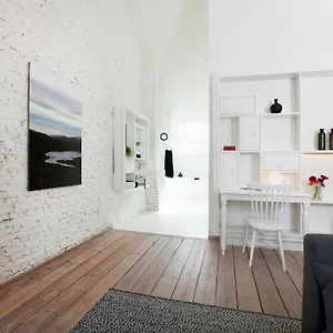 Bed and breakfast Maison Nationale Flats & *****
